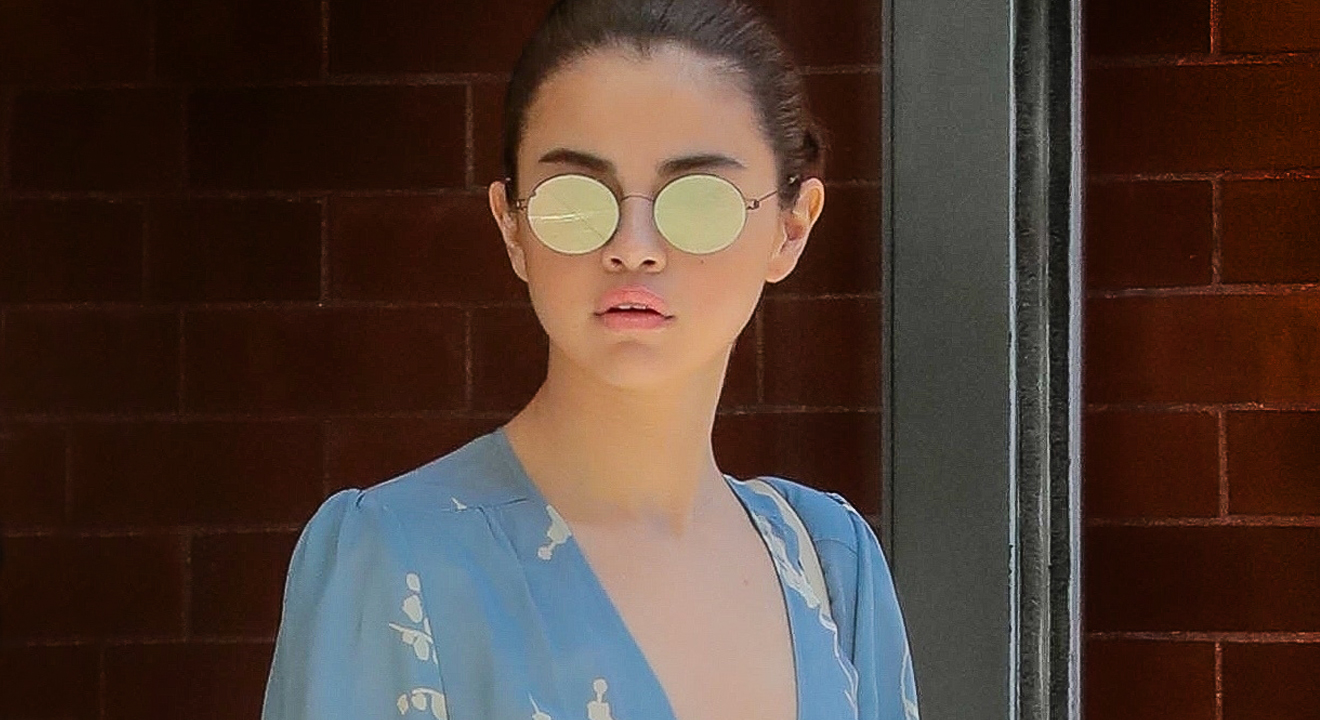 Selena Gomez goes LINDBERG Selena Gomez goes LINDBERG